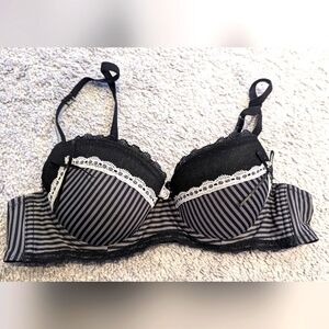 2 For $15 - Infinity Lingerie Bra 75A